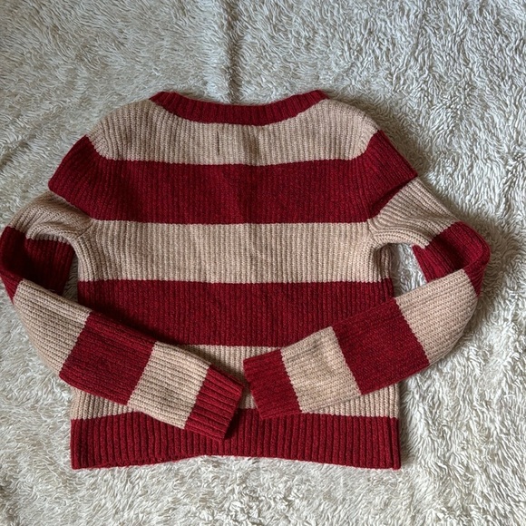 American Eagle Red Beige Striped Button Front Cropped V Neck Cardigan size Small - Picture 4 of 16